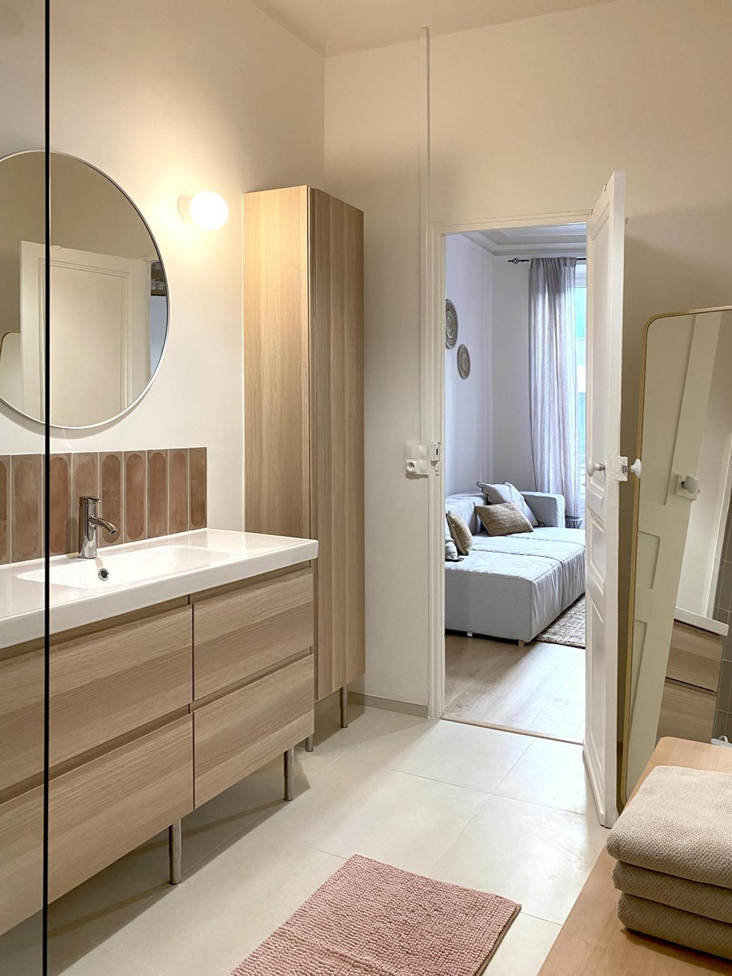 Cozy Flat Fully Renovated By Interior Designer * Marselha
